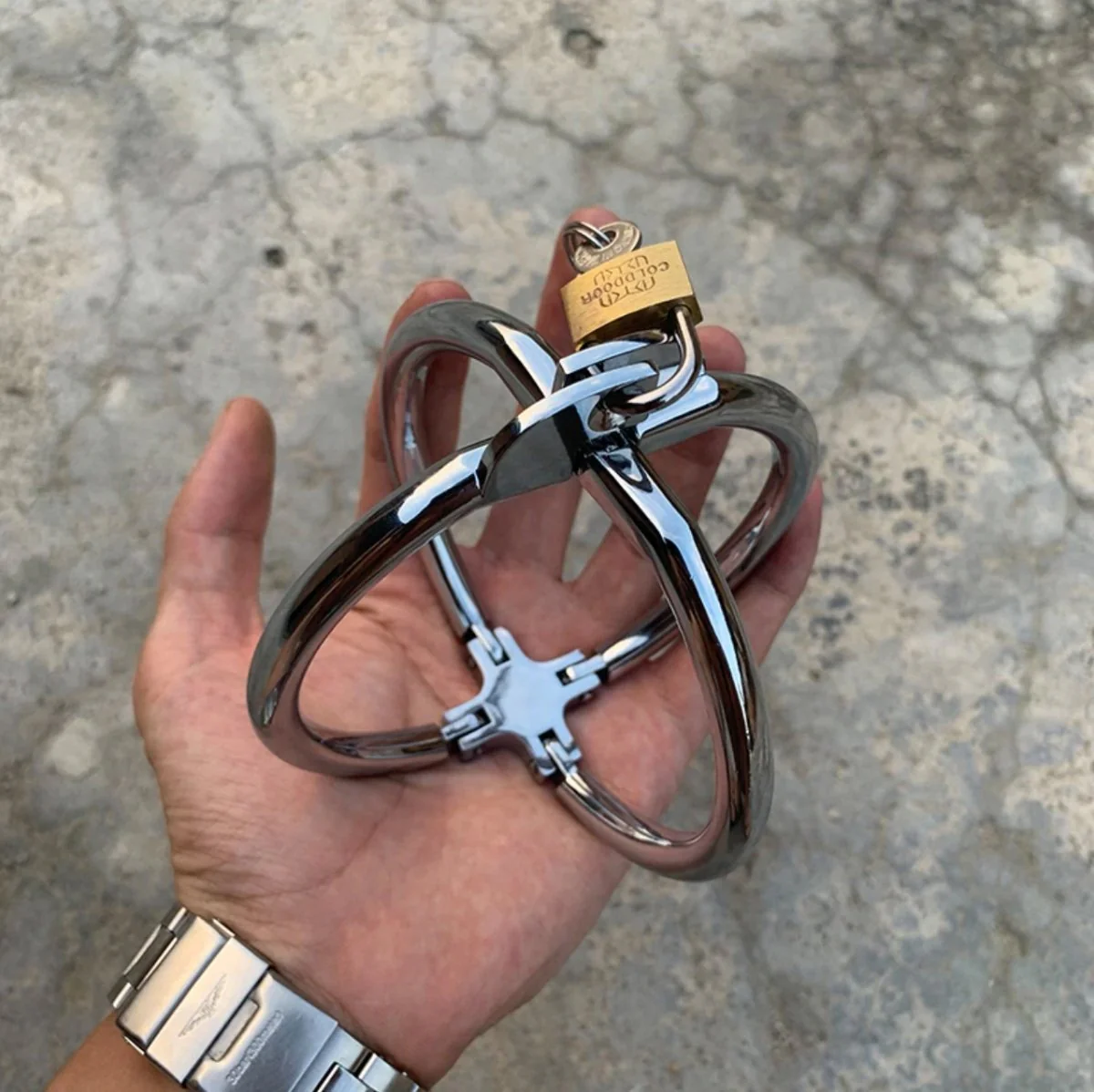 Solid Steel Cross Handcuffs - Image 2
